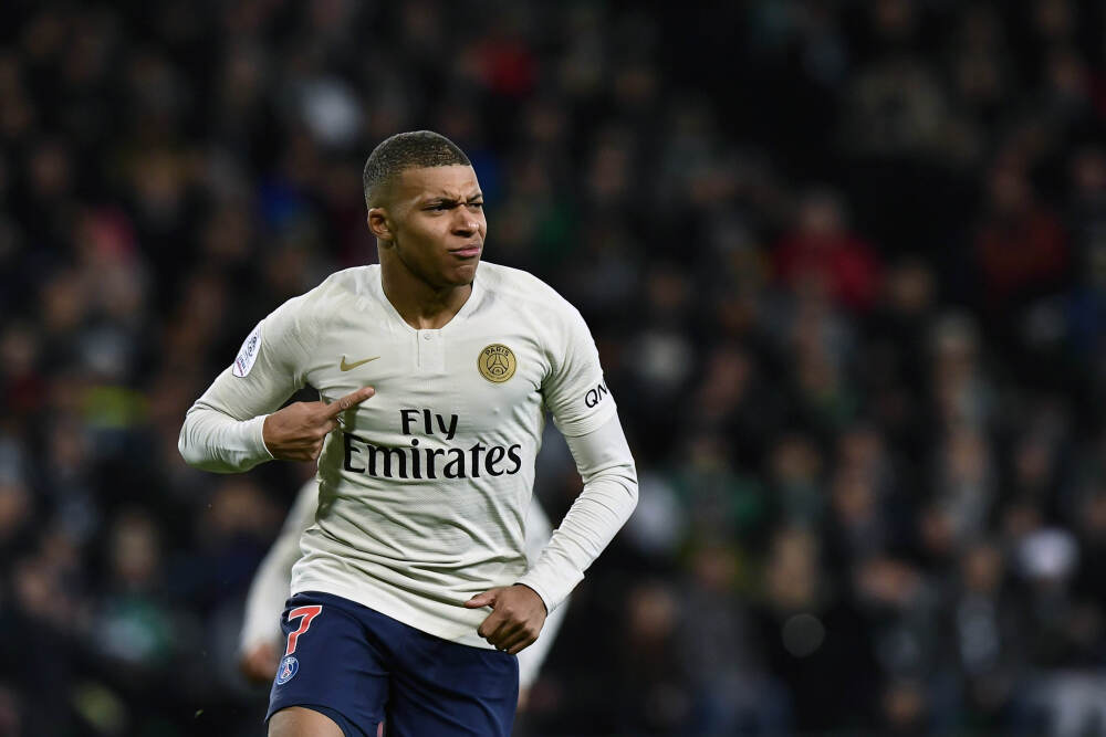 冰球：冬奥会传统集体项目，令人窒息的冰上对抗